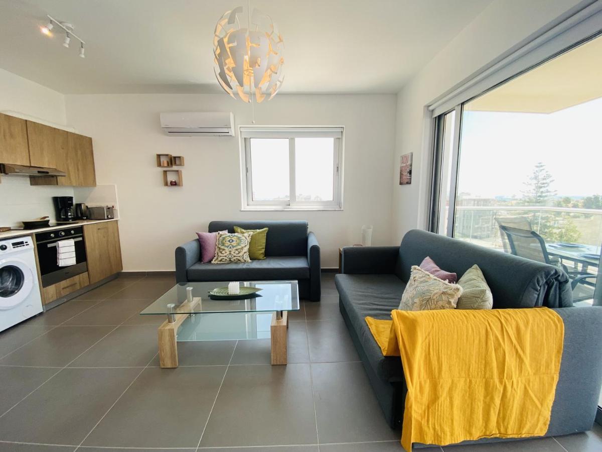 Silver Line 1-Bedroom Apartment In ラルナカ エクステリア 写真